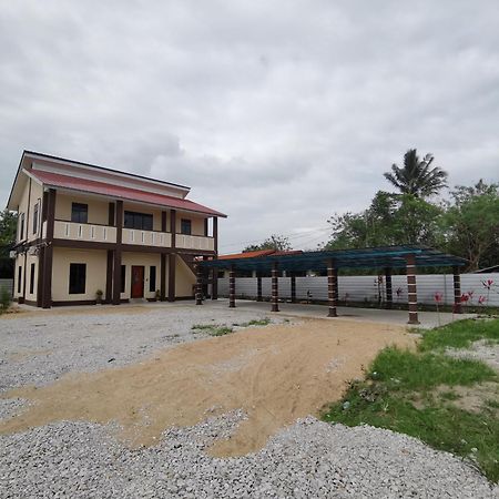 Roomstay Villa Tok Wan Kuantan Eksteriør billede
